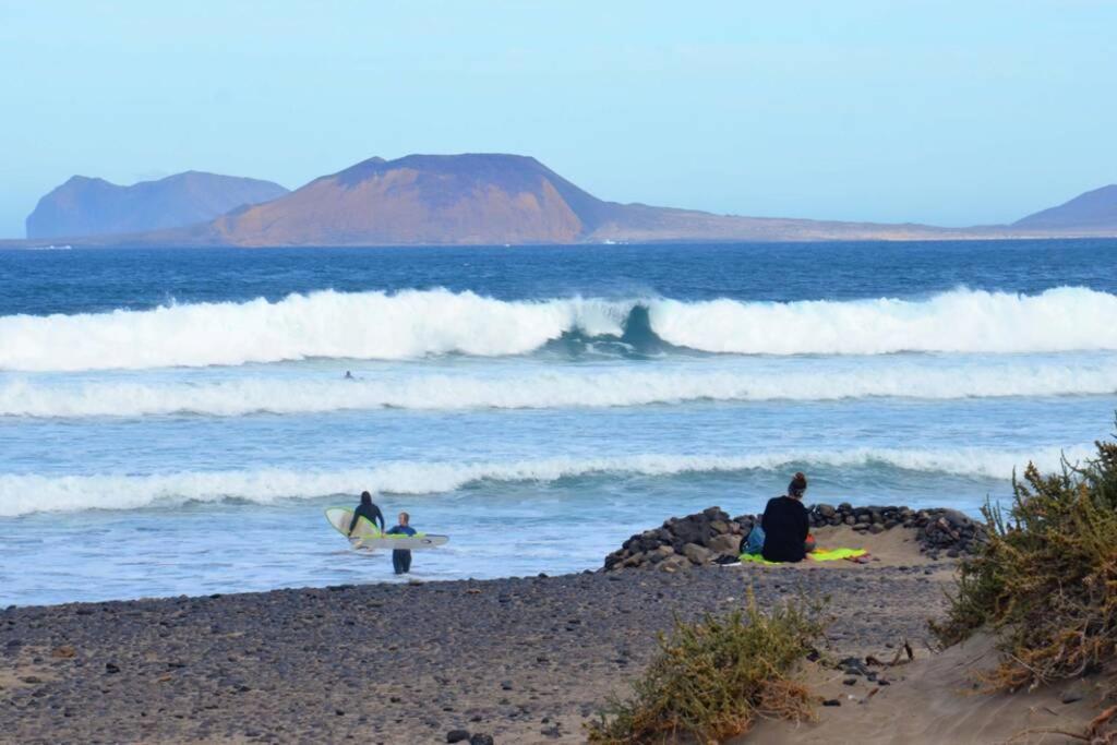 Lanzarote Famara Beach Εξωτερικό φωτογραφία